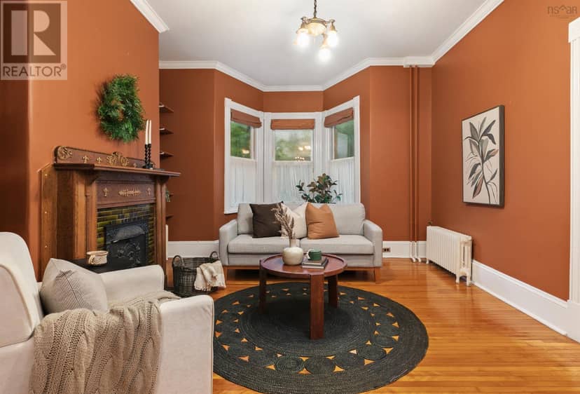 1695 Edward Street — photo 11 of 39