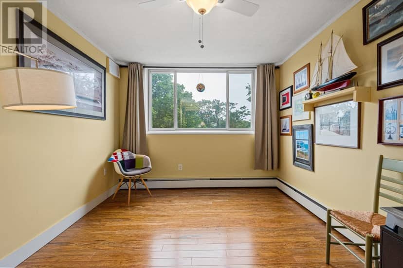 502 990 Mclean Street — photo 30 of 38