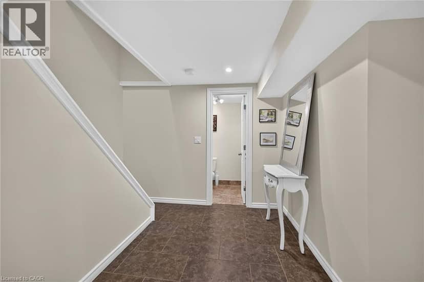 30 REGENT Avenue Unit# 56 — photo 36 of 40