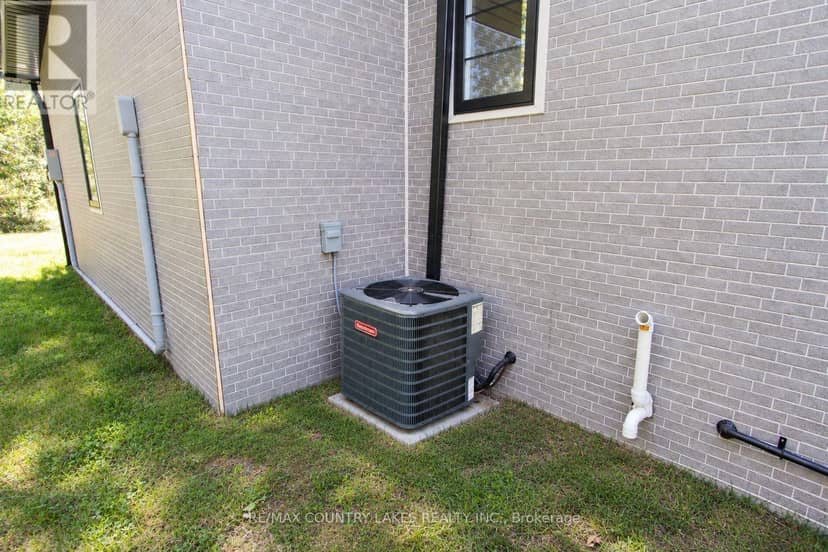 445 Martin's Road — photo 7 of 40