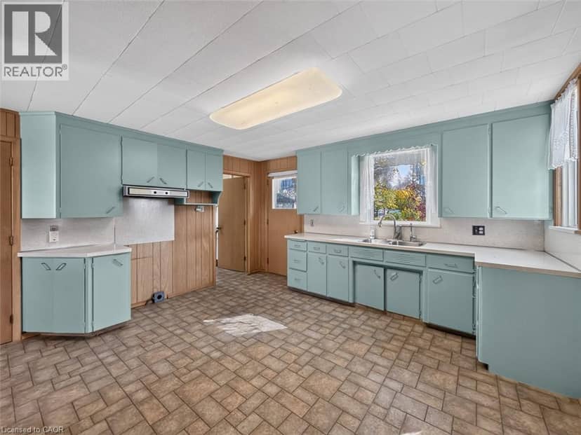 3290 COCKSHUTT Road — photo 17 of 40