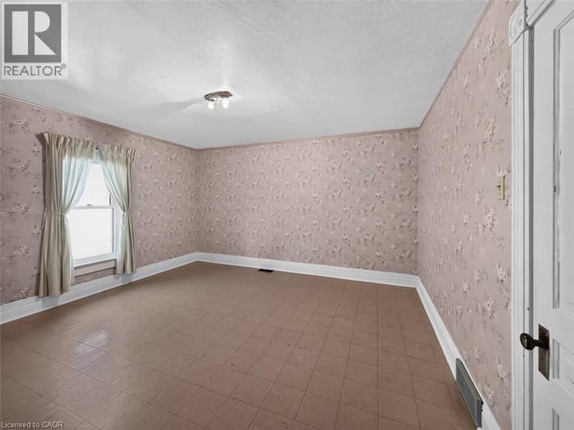 3290 COCKSHUTT Road — photo 34 of 40