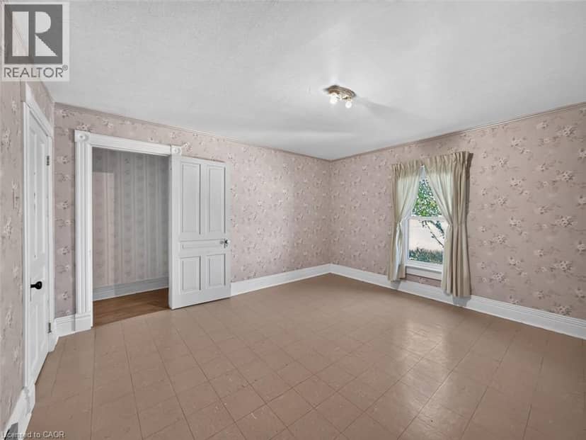 3290 COCKSHUTT Road — photo 35 of 40