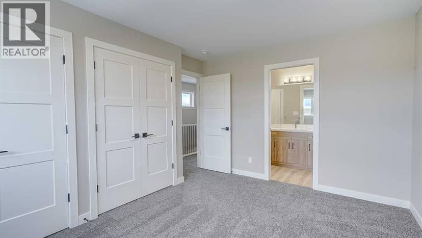 29 Ian Way — photo 15 of 27