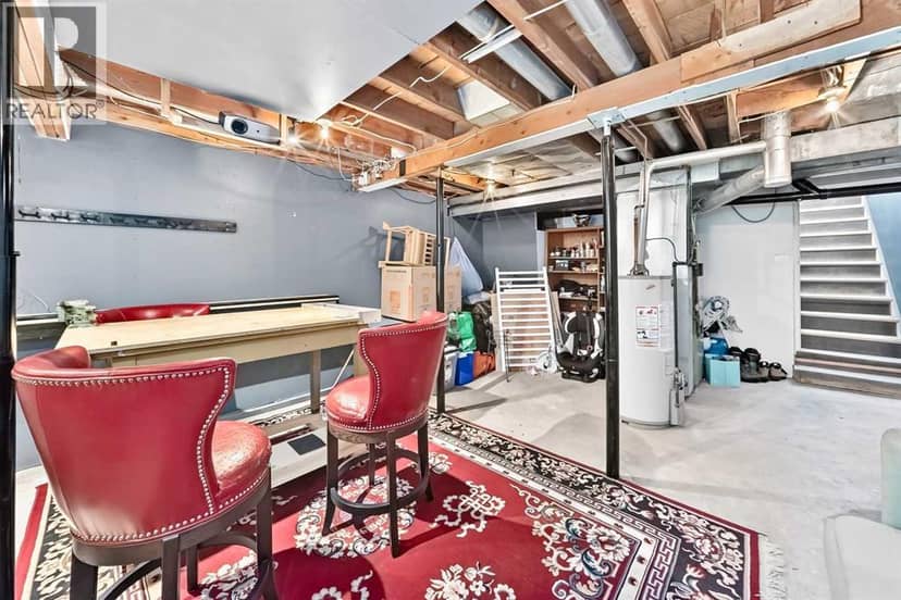8512 33 Avenue NW — photo 31 of 40