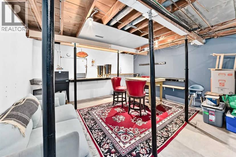8512 33 Avenue NW — photo 30 of 40