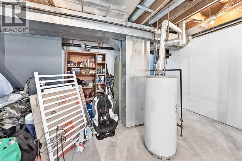 8512 33 Avenue NW — photo 34 of 40