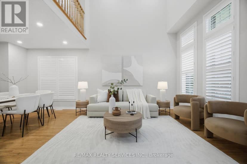 881 Lancaster Boulevard, Milton, photo 2
