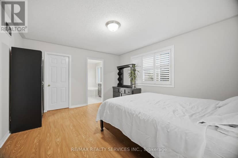 881 Lancaster Boulevard — photo 30 of 40