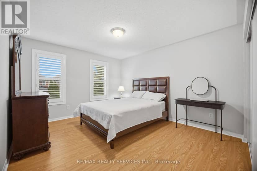 881 Lancaster Boulevard — photo 36 of 40