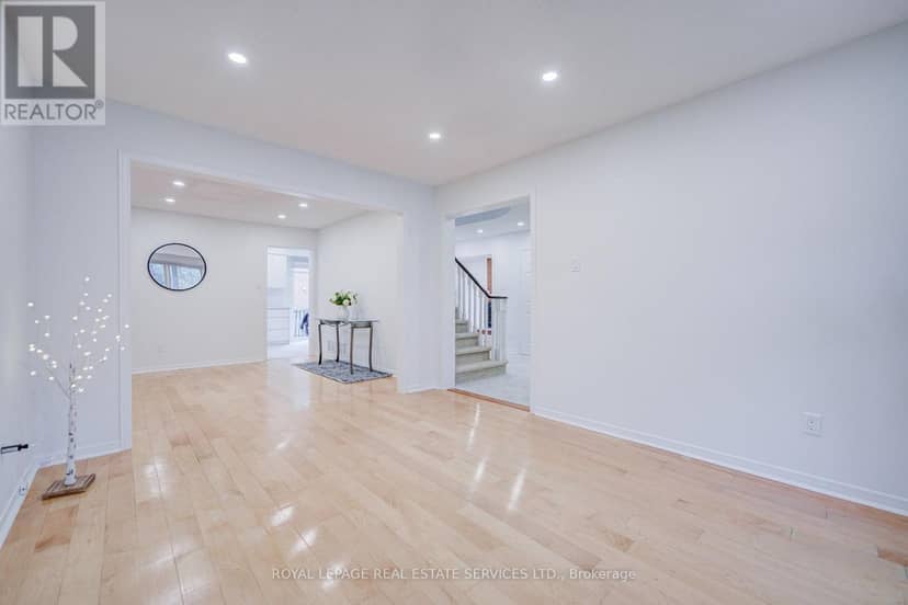 796 Buckingham Court, Mississauga, photo 6