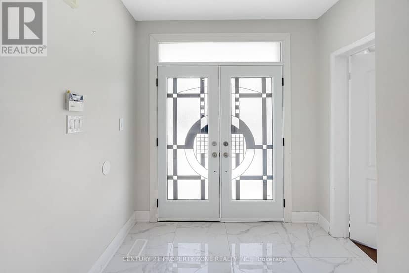 3 Freshspring Drive, Brampton, photo 7