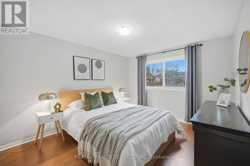 42 - 52 Adelaide Street, Barrie, photo 3