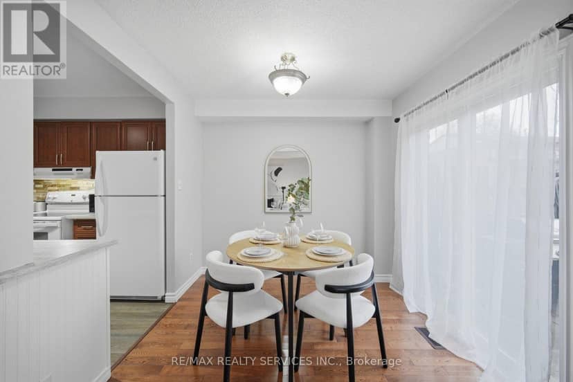 42 - 52 Adelaide Street, Barrie, photo 4