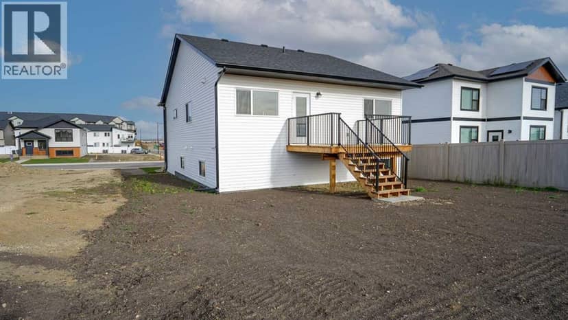 20 Ian Way, Sylvan Lake, photo 2