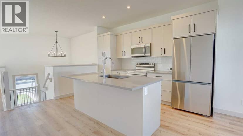 19 Ian Way, Sylvan Lake, photo 5