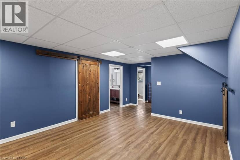 17B EMILIE Street — photo 23 of 40