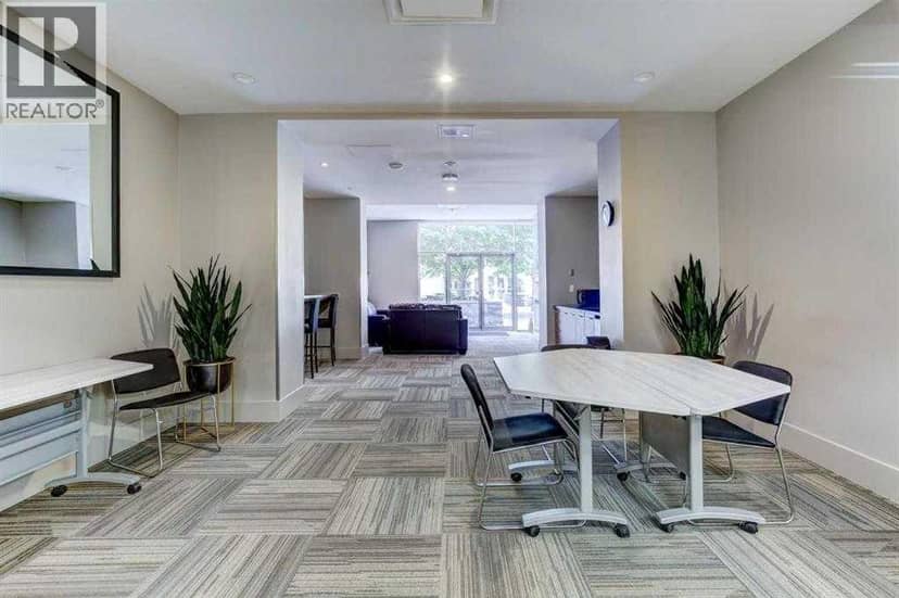 701, 1110 11 Street SW — photo 22 of 23