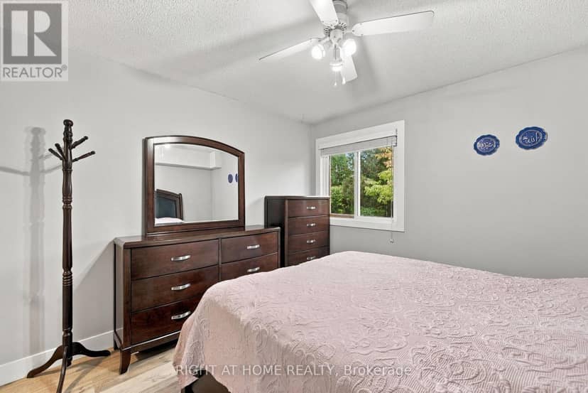 62 - 144 Conway Drive — photo 20 of 35
