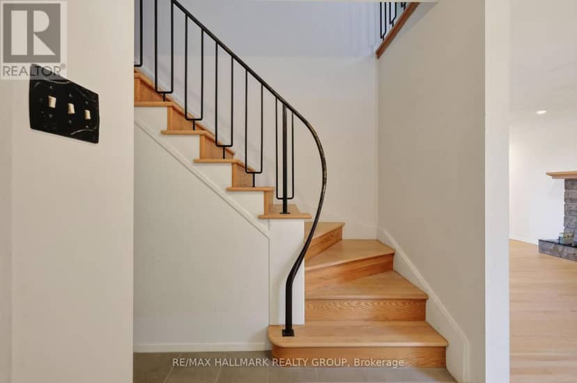 1038 Arnot Road — photo 4 of 40