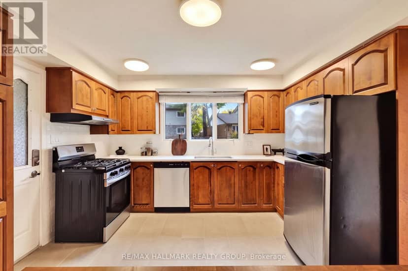 1038 Arnot Road — photo 8 of 40