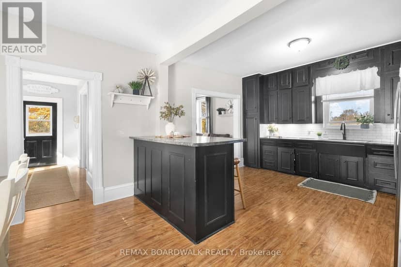 526 Kelford Drive — photo 13 of 40