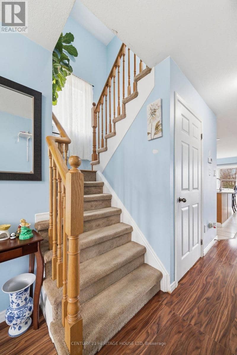 4 English Lane — photo 18 of 40