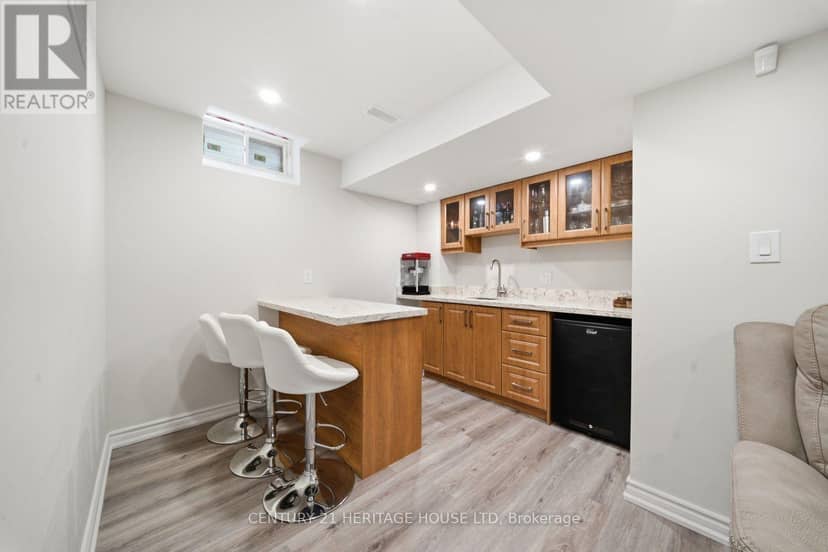 4 English Lane — photo 31 of 40