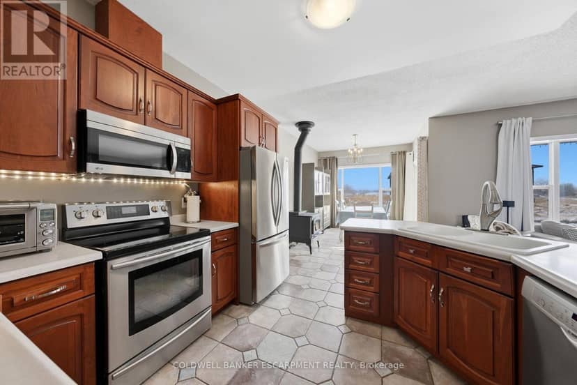 4923 Wellington 44 Road — photo 14 of 40