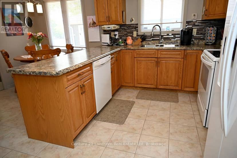 26 Heritage Drive — photo 16 of 21