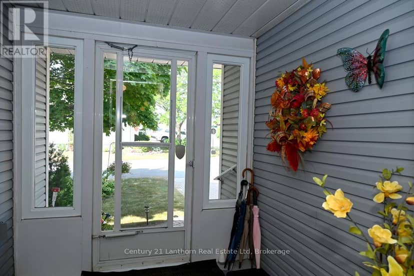 26 Heritage Drive, Prince Edward County, photo 6