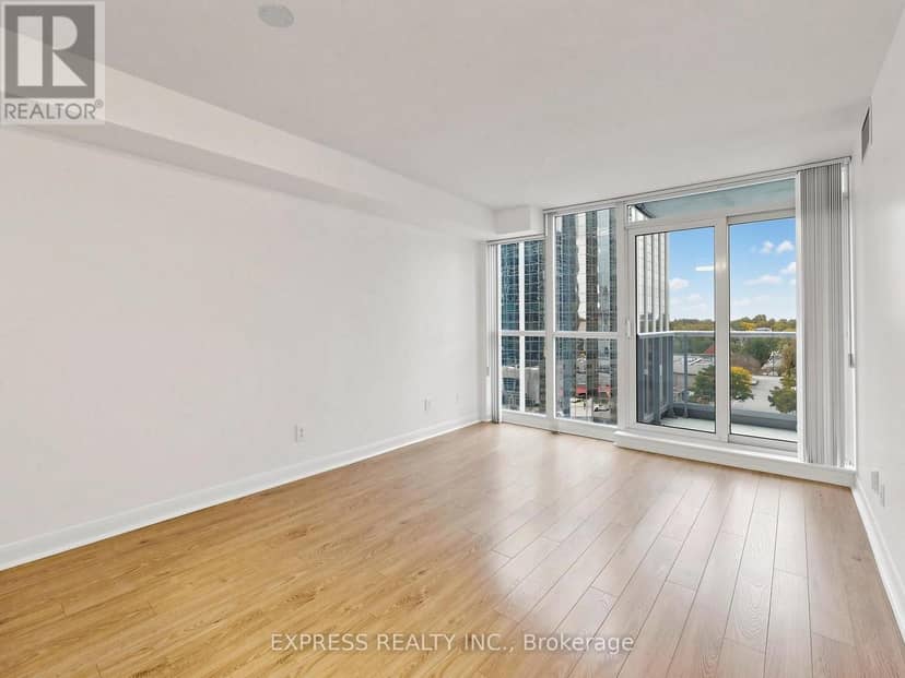 1007 - 4968 Yonge Street — photo 15 of 40