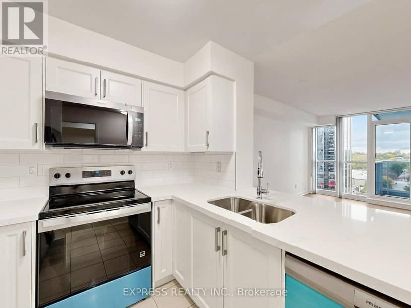 1007 - 4968 Yonge Street — photo 20 of 40