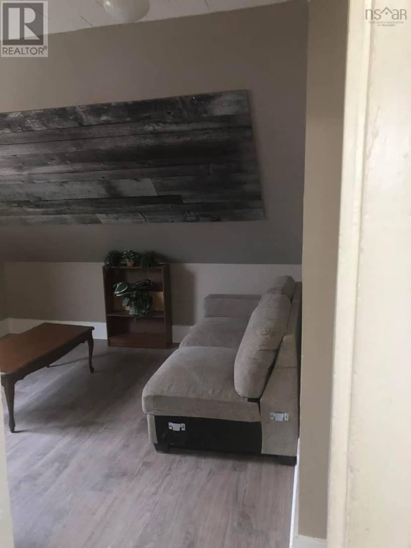 40 King Street — photo 23 of 23
