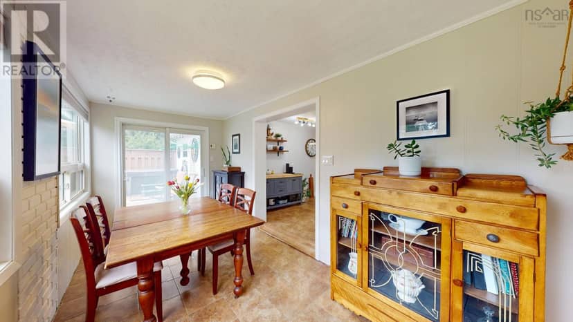 35 Pleasant Street — photo 14 of 31