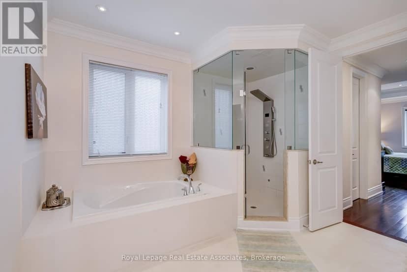 20 Cannington Crescent — photo 23 of 40