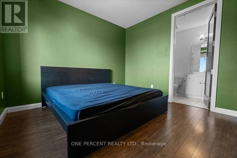 401 - 112 King Street E — photo 13 of 26