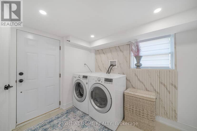 144 Waterloo Street — photo 17 of 37