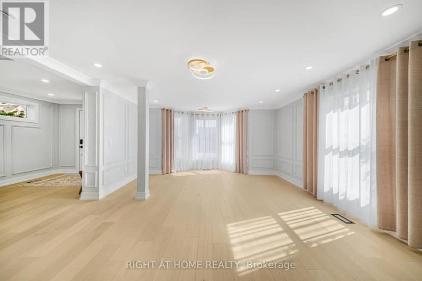 144 Waterloo Street — photo 7 of 37