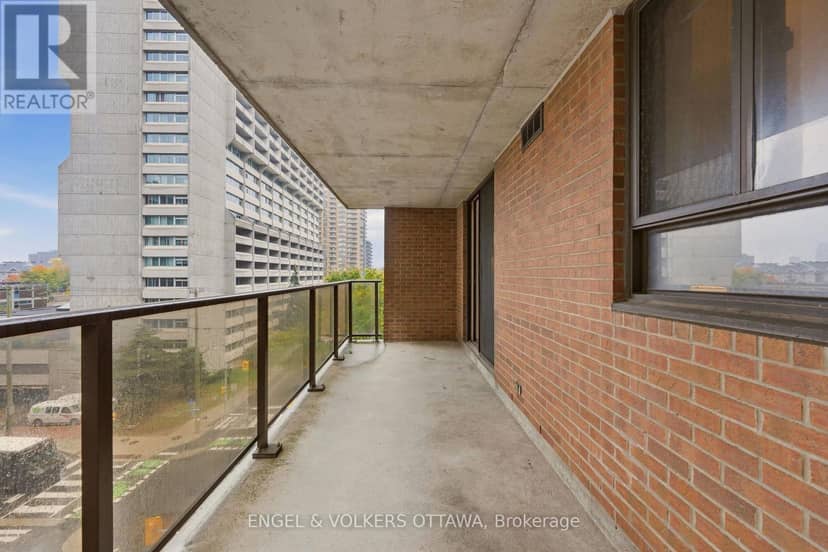 606 - 475 Laurier Avenue W — photo 26 of 33