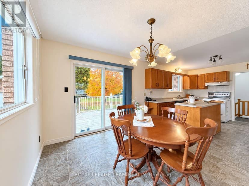 612 Elgin Street, Laurentian Valley, photo 5