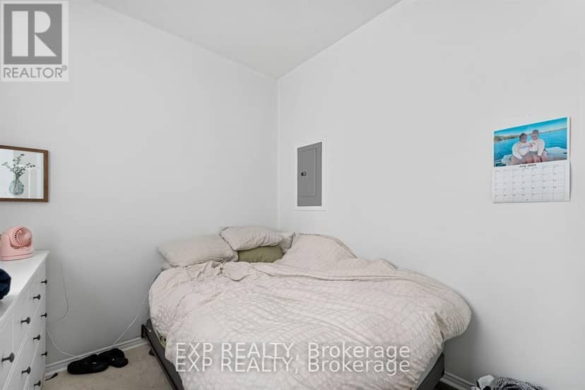 11 Albert Street — photo 11 of 31