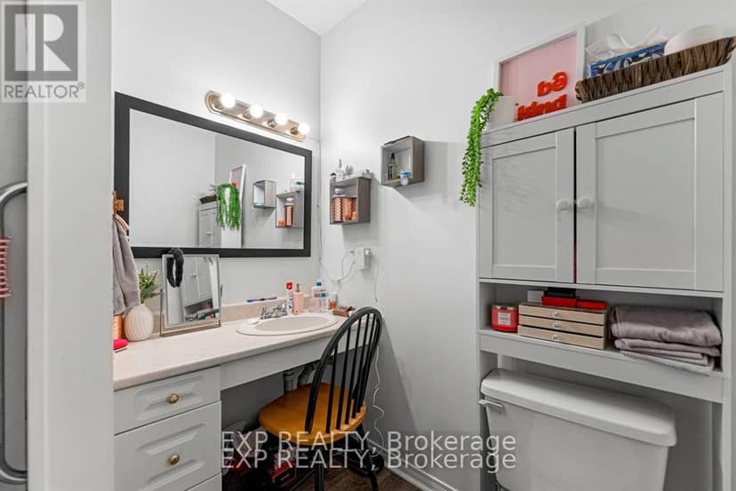 11 Albert Street — photo 14 of 31