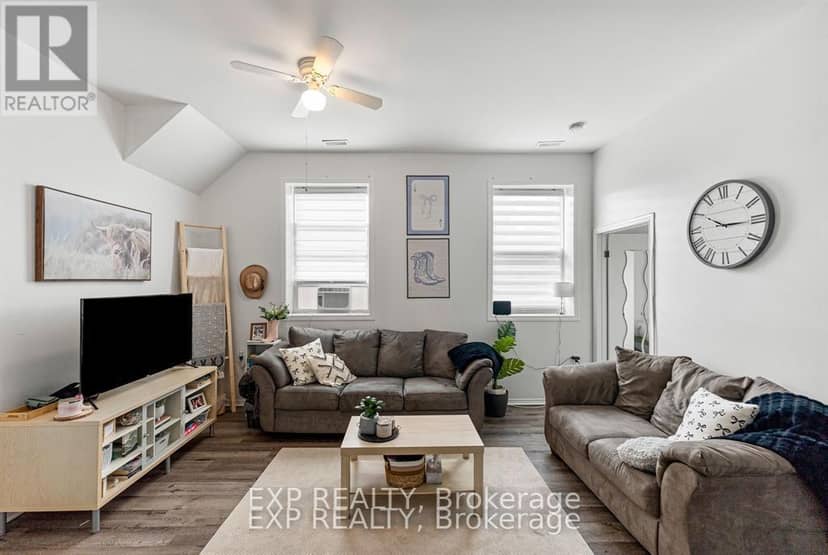 11 Albert Street — photo 6 of 31