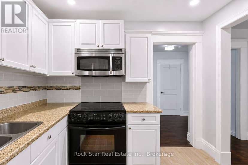 22 Rich Avenue — photo 25 of 38