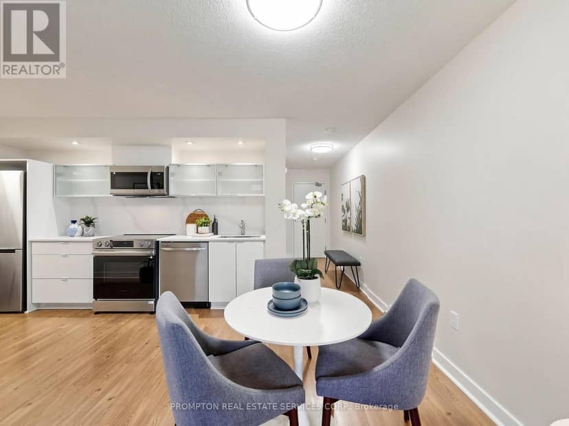 1006 - 4K Spadina Avenue — photo 13 of 40
