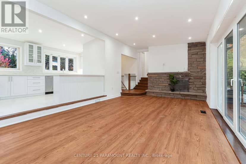 8 Waterfield Drive — photo 11 of 40