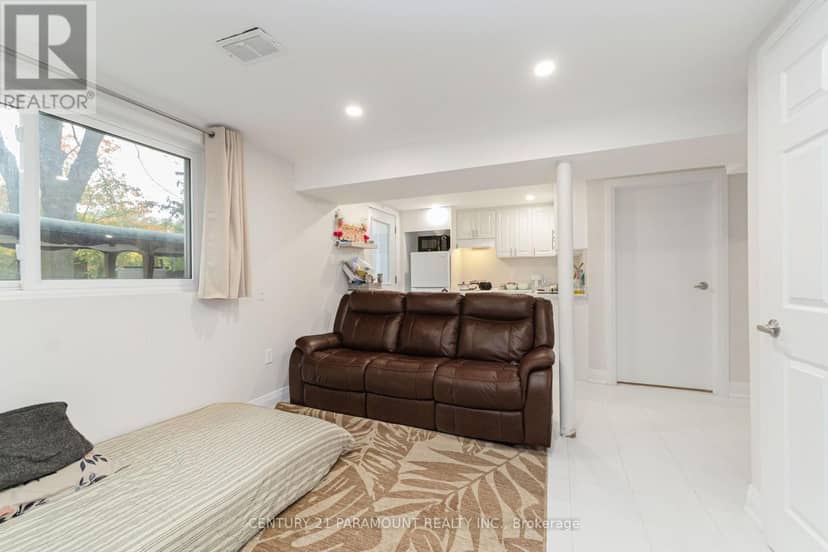8 Waterfield Drive — photo 35 of 40