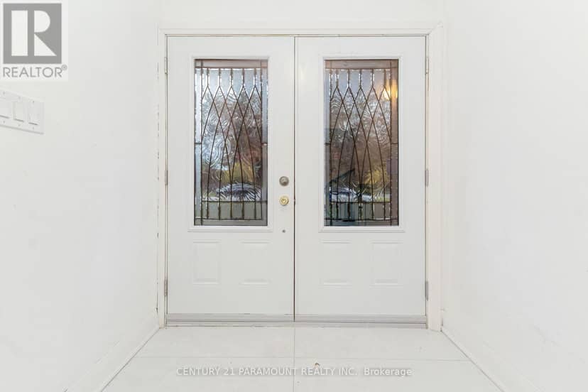 8 Waterfield Drive, Toronto, photo 6