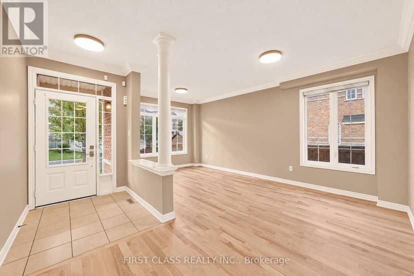 4 Hawkweed Manor, Markham, photo 3